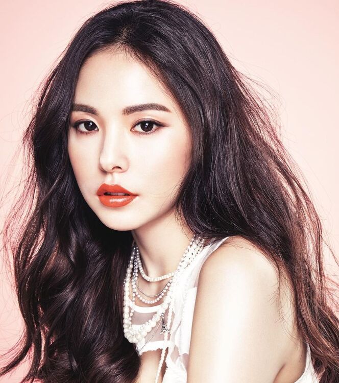 Min Hyo-rin.jpg