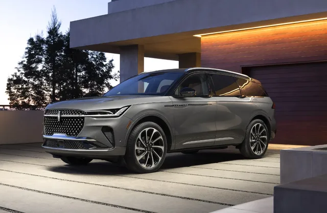 2024 Lincoln Black Label Nautilus_10.webp