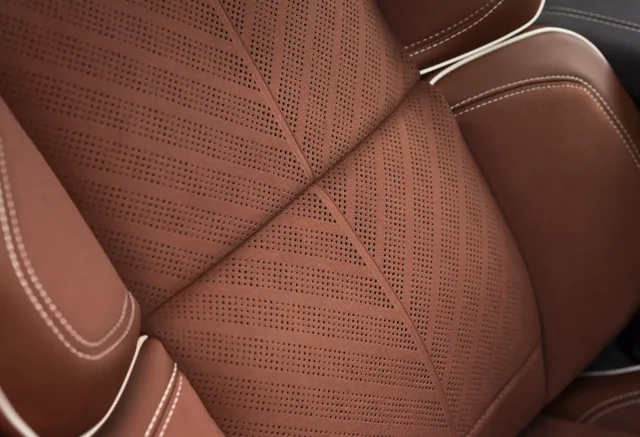 2024 Lincoln Black Label Nautilus_Redwood_05.webp