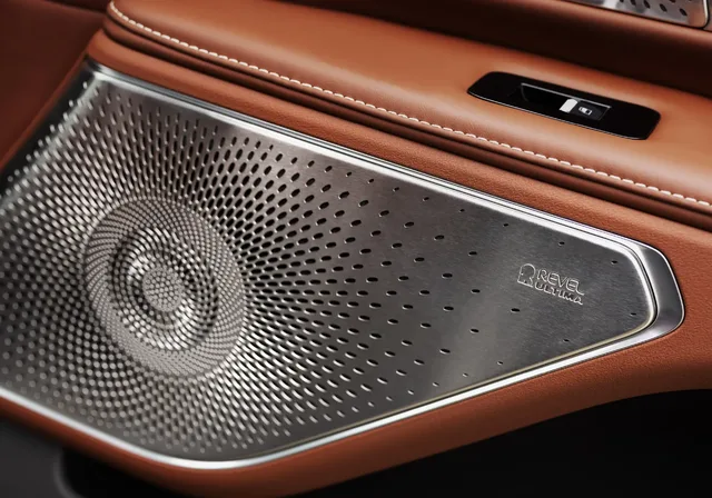 2024 Lincoln Black Label Nautilus_Redwood_07.webp