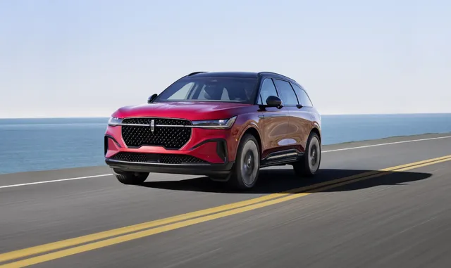 2024 Lincoln Nautilus Reserve Jet Package_02.webp