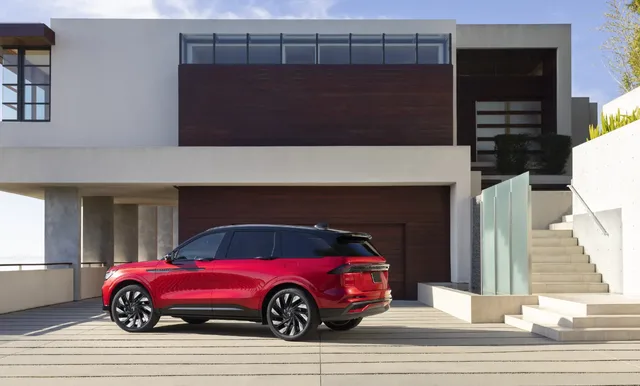 2024 Lincoln Nautilus Reserve Jet Package_09.webp