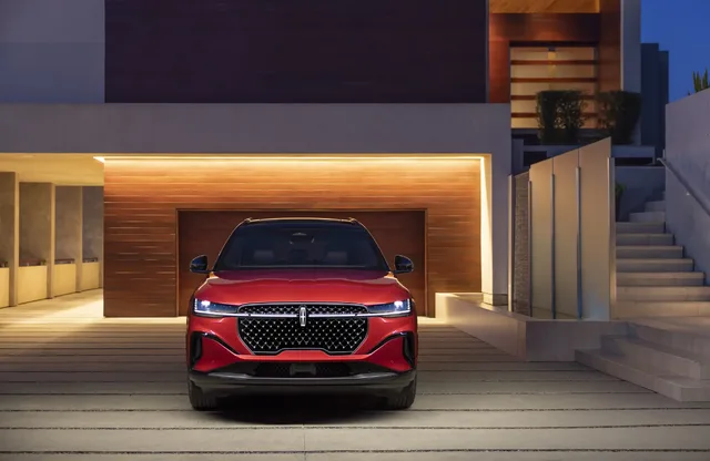 2024 Lincoln Nautilus Reserve Jet Package_10.webp