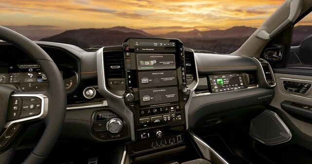 2025 Ram 1500 REV 024.jpg