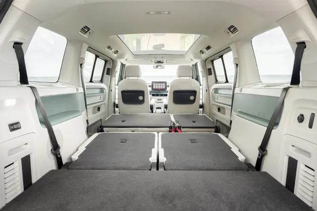 2024 VW ID Buzz LWB 0008.webp