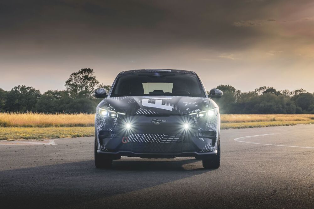 Mustang Mach-E Rally_04.jpg