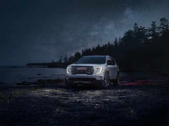 2024-gmc-acadia-at4-004.jpg