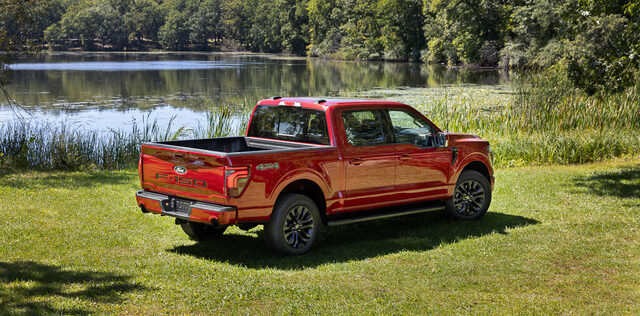 2024 Ford F-150 Lariat_02.jpg