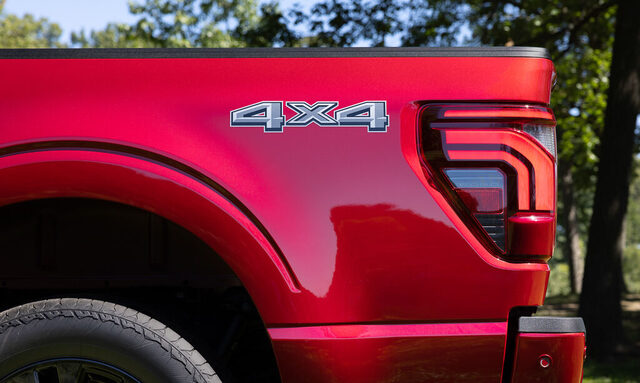2024 Ford F-150 Lariat_05.jpg