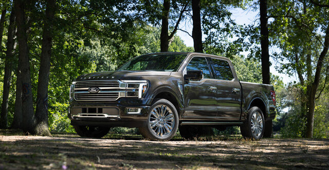 2024 Ford F-150 Platinum_01.jpg