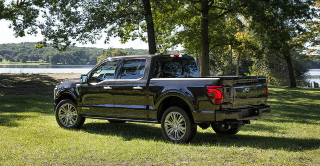 2024 Ford F-150 Platinum_04.jpg