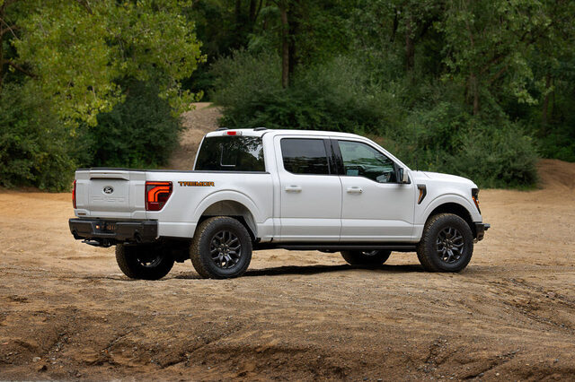 2024 Ford F-150 Tremor_03.jpg