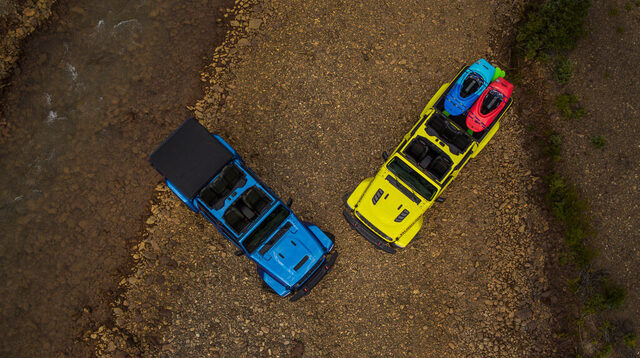 2024 Jeep Gladiator-2.jpg