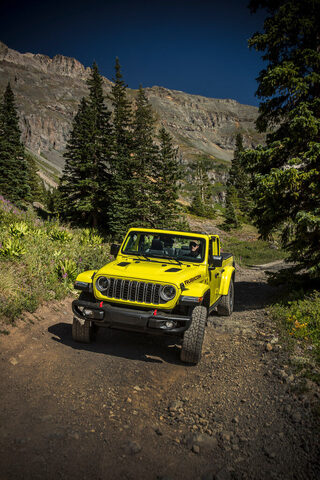 2024 Jeep Gladiator-22.jpg
