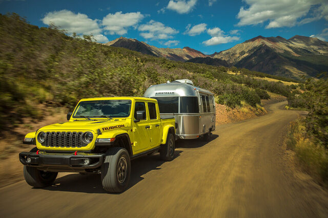 2024 Jeep Gladiator-29.jpg