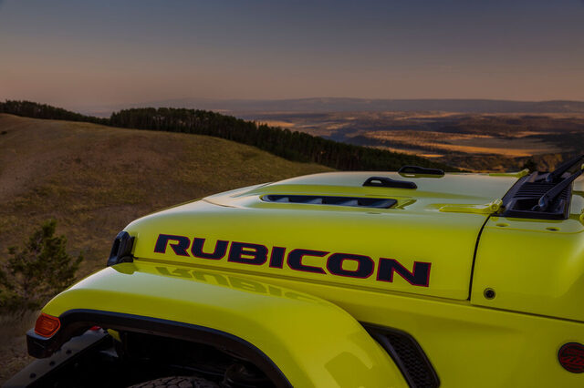 2024 Jeep Gladiator-36.jpg