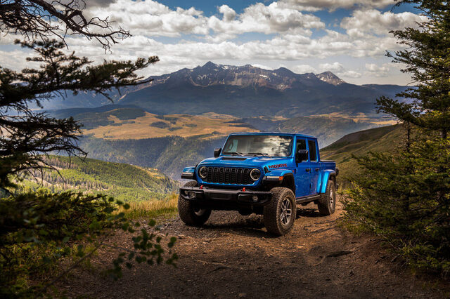 2024 Jeep Gladiator-48.jpg