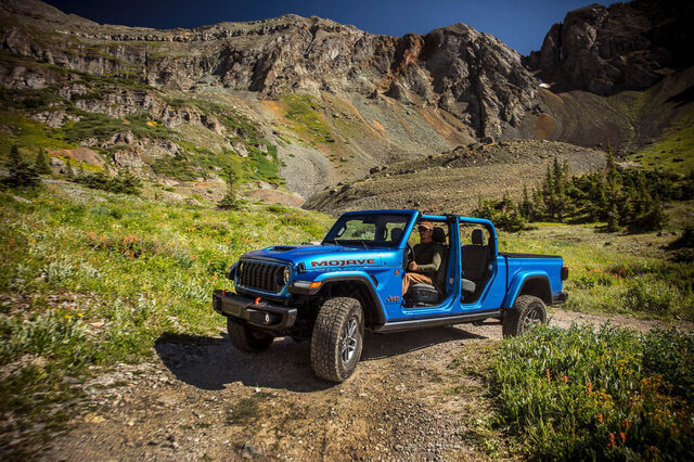 2024 Jeep Gladiator-62.jpg