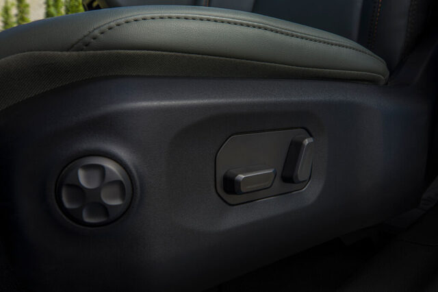 2024 Jeep Gladiator-75.jpg