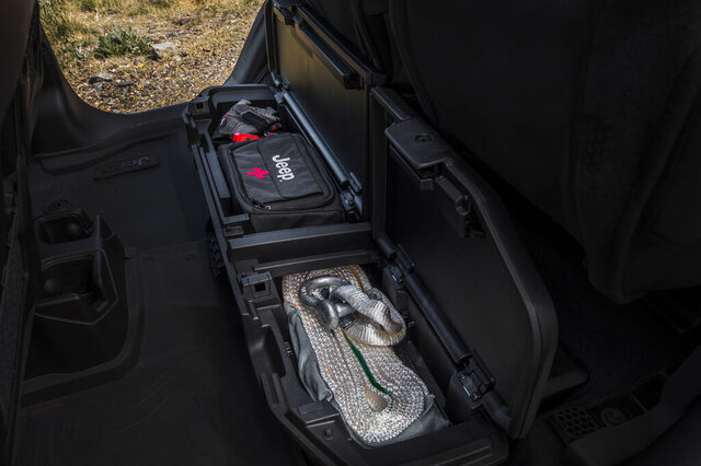 2024 Jeep Gladiator-78.jpg