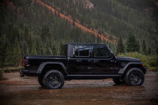 2024 Jeep Gladiator-82.jpg