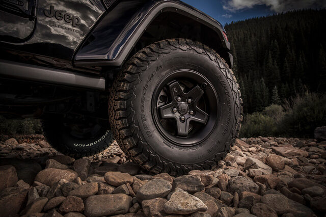 2024 Jeep Gladiator-95.jpg