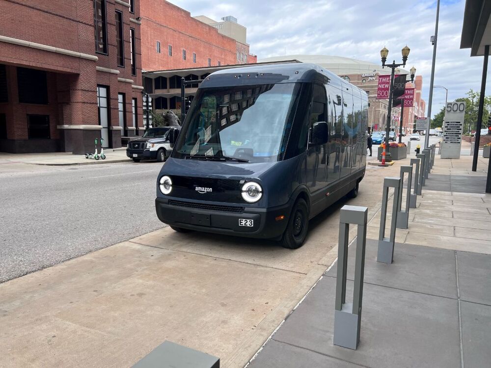 Rivian Amazon1.jpg