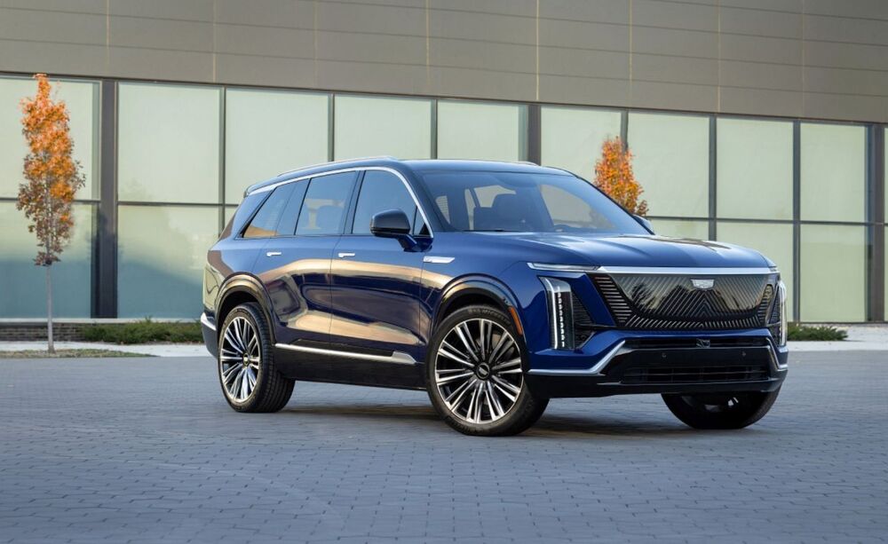 2026 Cadillac Vistiq front