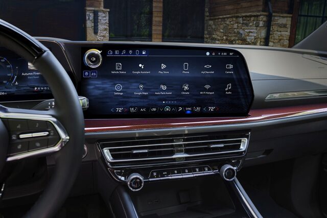 2024 Chevrolet Traverse RS - Infotainment screen