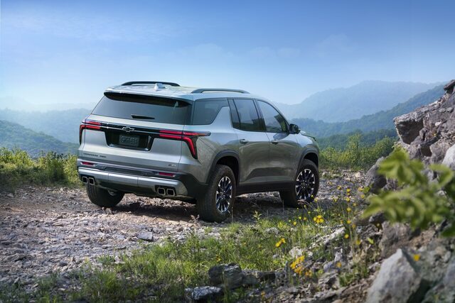2024 Chevrolet Traverse Z71 - Rear
