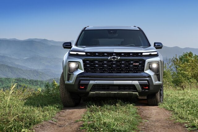 2024 Chevrolet Traverse Z71 - Front