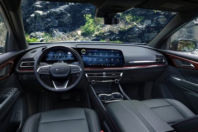 2024 Chevrolet Traverse Z71 - Interior dash