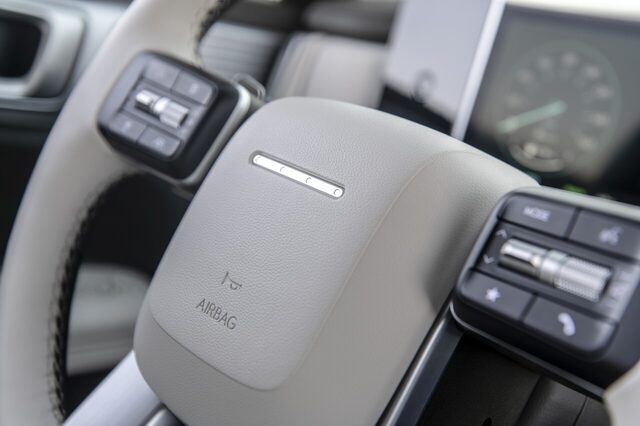 2024 Hyundai Santa Fe steering wheel