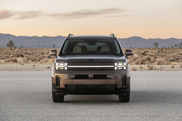 2024 Hyundai Santa Fe front