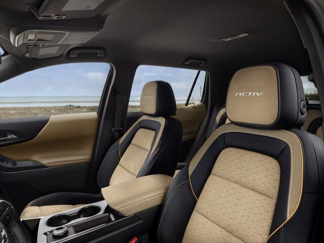 2025 Chevrolet Equinox ACTIV - Front Seats
