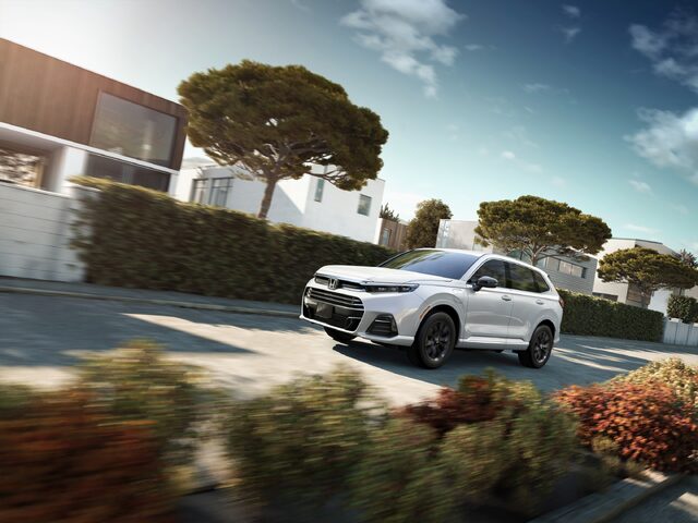 2025 Honda CR-V e:FCEV Front Three-Quarter Driving in White