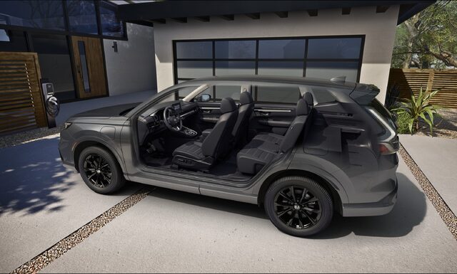 2025 Honda CR-V e:FCEV Cutaway Side View Showing Interior