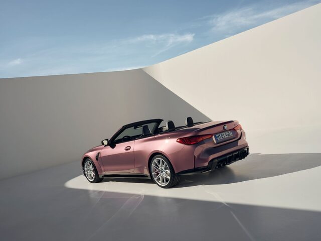 2024 BMW M4 Convertible 006.jpg