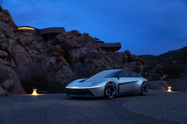 Chrysler Halcyon Concept Front Three-Quarter at Dusk With Illuminated Wheels