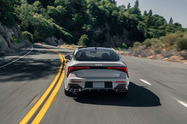 2025 Kia K5 rear
