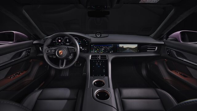 2025 Porsche Taycan 056.jpg