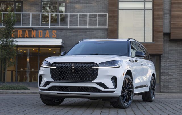 2025 Lincoln Aviator front three-quarter view in white