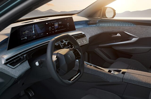2023 Peugeot E 3008 dash - side
