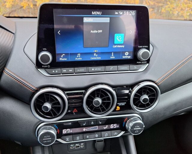 2023 Nissan Sentra SR infotainment touchscreen and climate controls