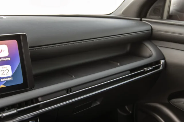 2025 Hyundai Santa Cruz Dashboard Storage Shelf Detail