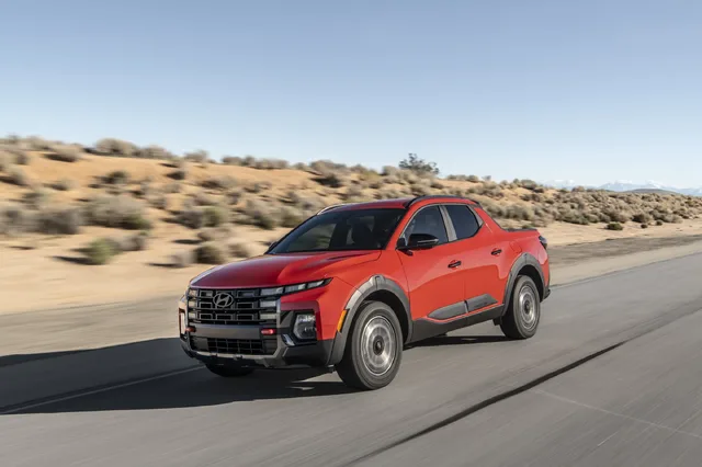 2025 Hyundai Santa Cruz XRT On-Road Front Three-Quarter Driving Shot