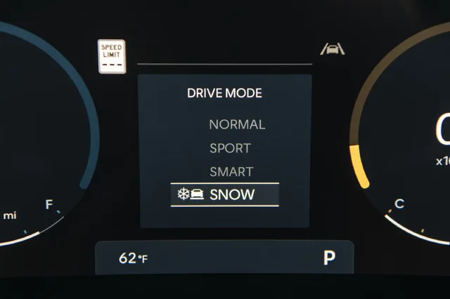 2025 Hyundai Santa Cruz 050.webp