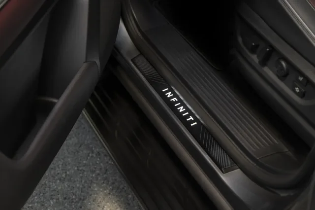 2025 Infiniti QX80 038.webp