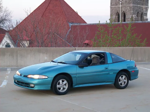 1993 Mitsubishi Eclipse side