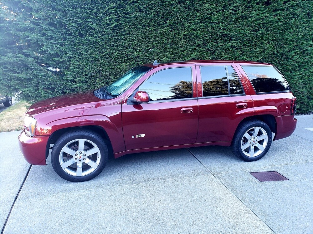 2008-SS-AWD-Trailblazer-drivers side.jpg